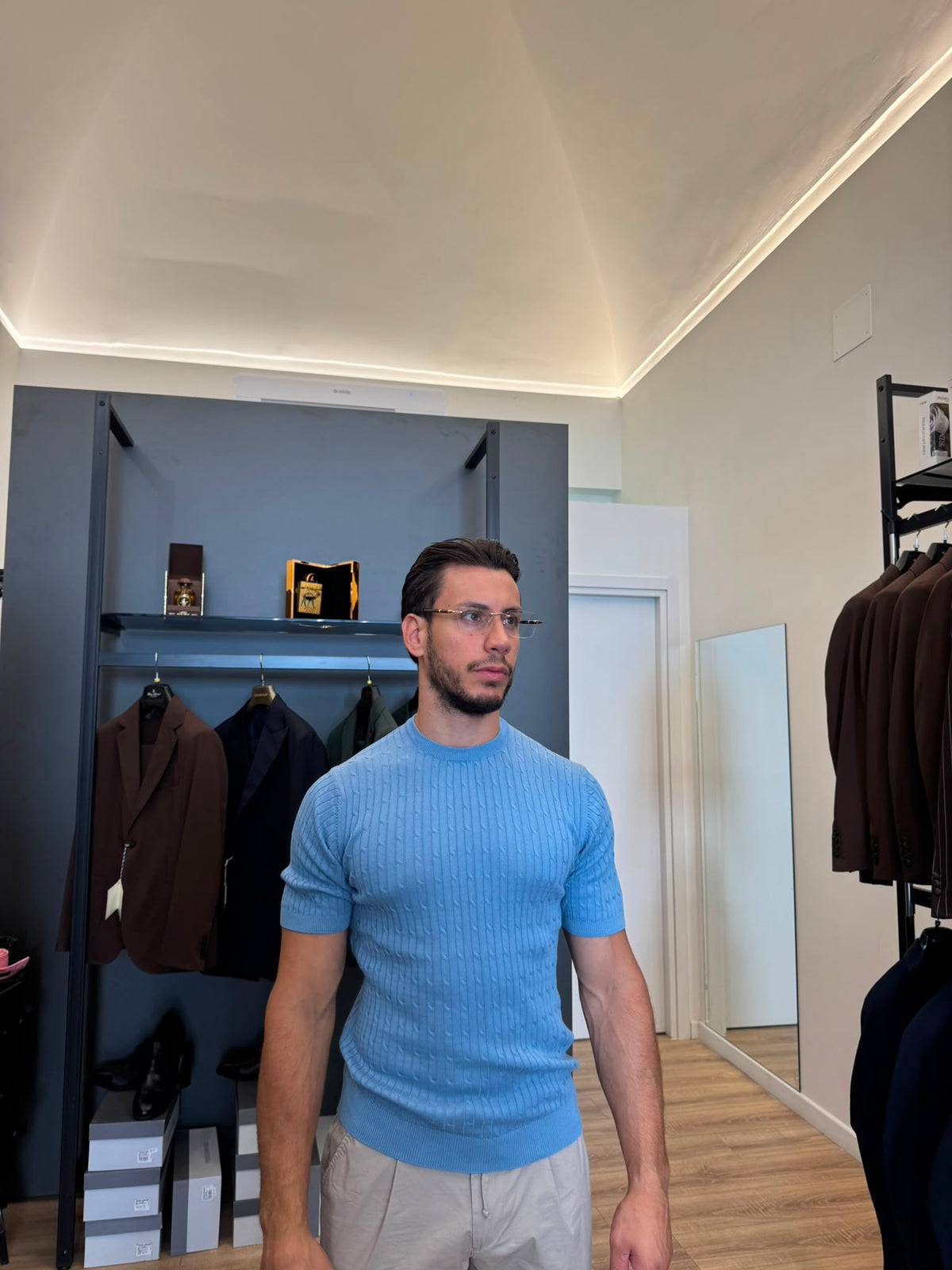 Maglia a costine girocollo